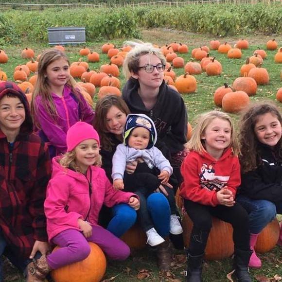 Meet your Posher, Sandra - Picture 1 of 1